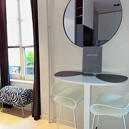 Apartment Design Nuee Bleue Equipe Centre Strasbourg